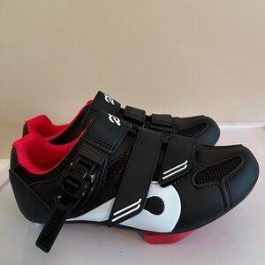 Size 38 peloton shoes